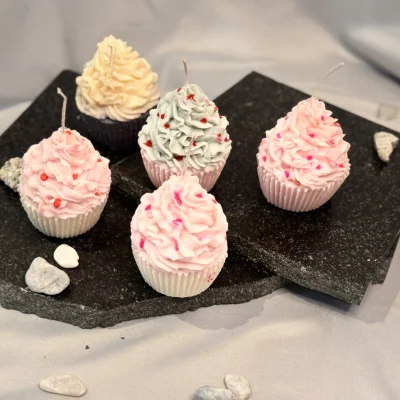 Handmade cupcake candle made from soy wax, dessert-shaped decorative candle
