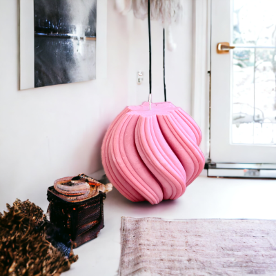 Eclipse – Sculptural Sphere Candle