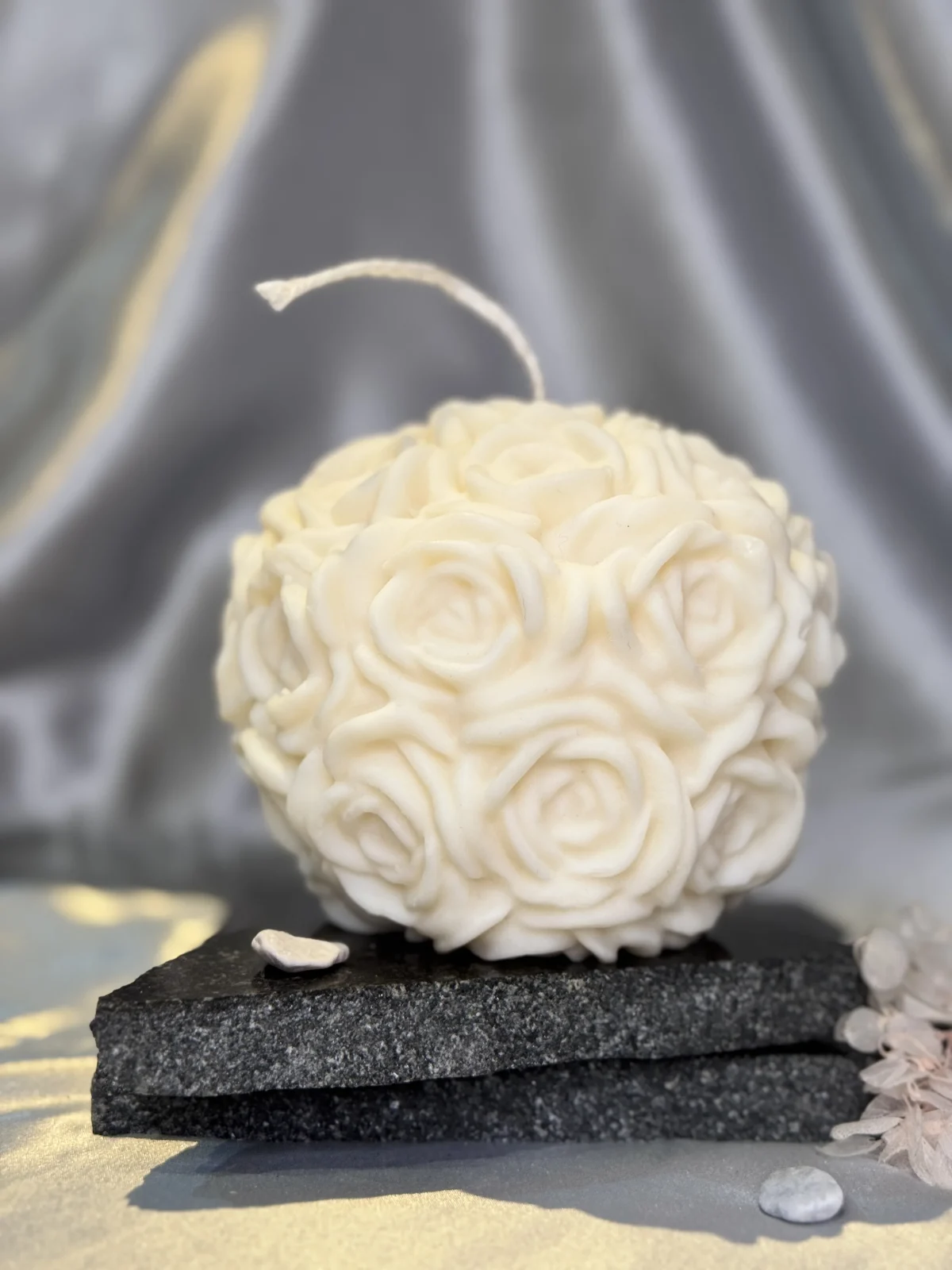 rose bouquet candle UK handmade soy wax sculptural roses candle