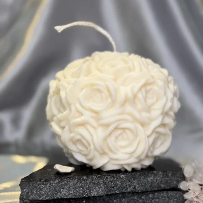 rose bouquet candle UK handmade soy wax sculptural roses candle