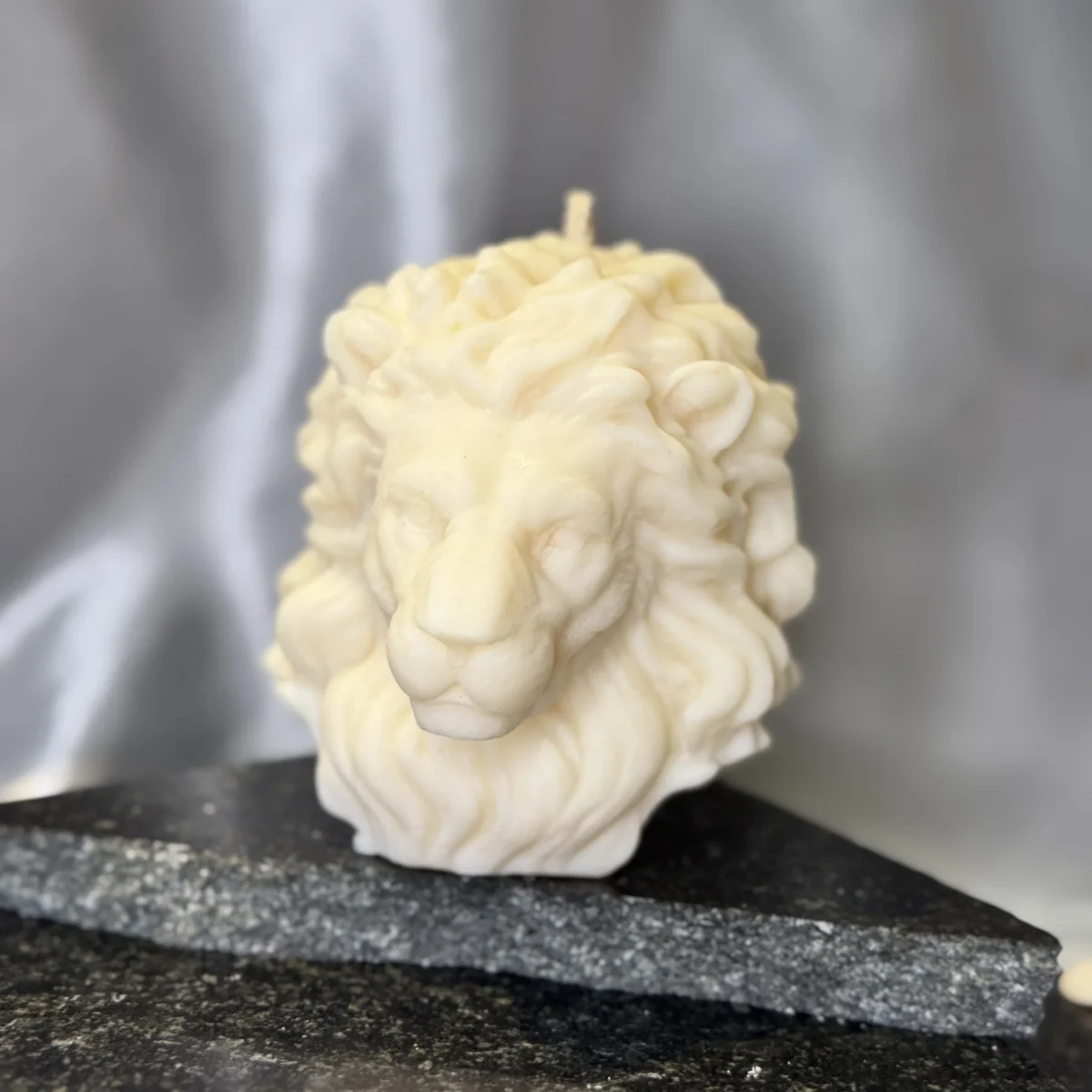 Aurelion Candle
